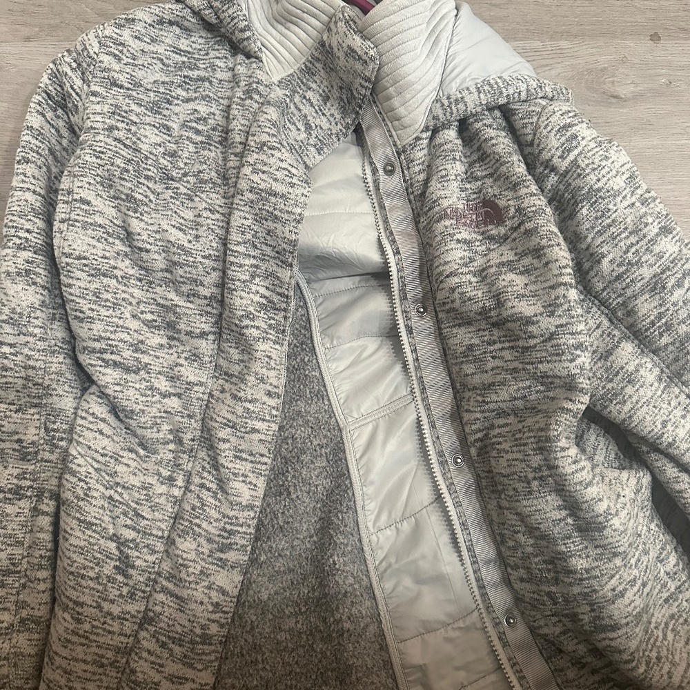 The North Face Women’s Indi Insulated Parka with hood